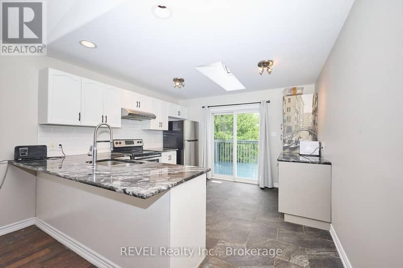 28 Quaker Road — photo 9 of 21