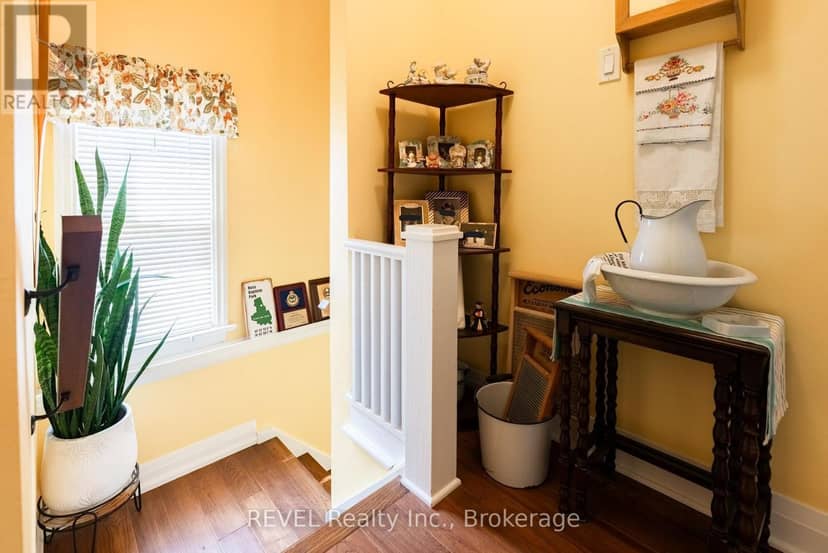 5682 Hanan Avenue — photo 17 of 40