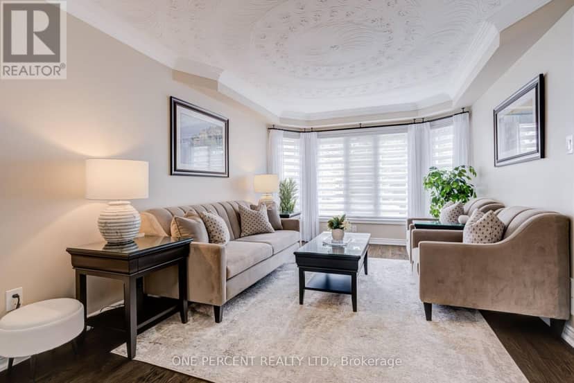 7 Mendip Crescent, Toronto, photo 6