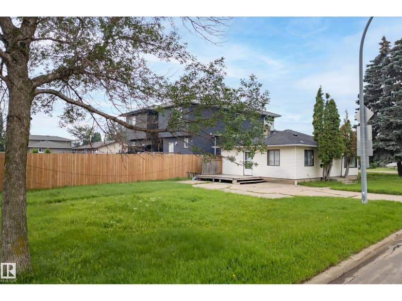 15321 110 AV NW — photo 9 of 15