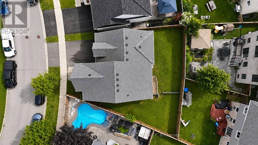 3 Maple Crown Terrace — photo 32 of 33