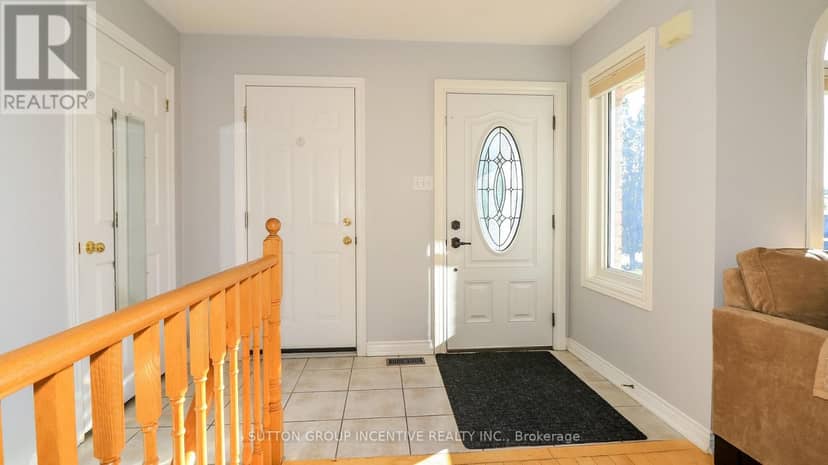 28 Brookfield Crescent — photo 19 of 20