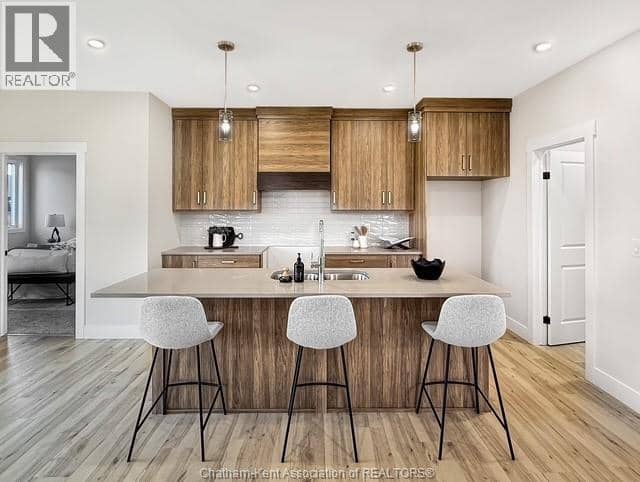 25 Duskridge ROAD — photo 2 of 28
