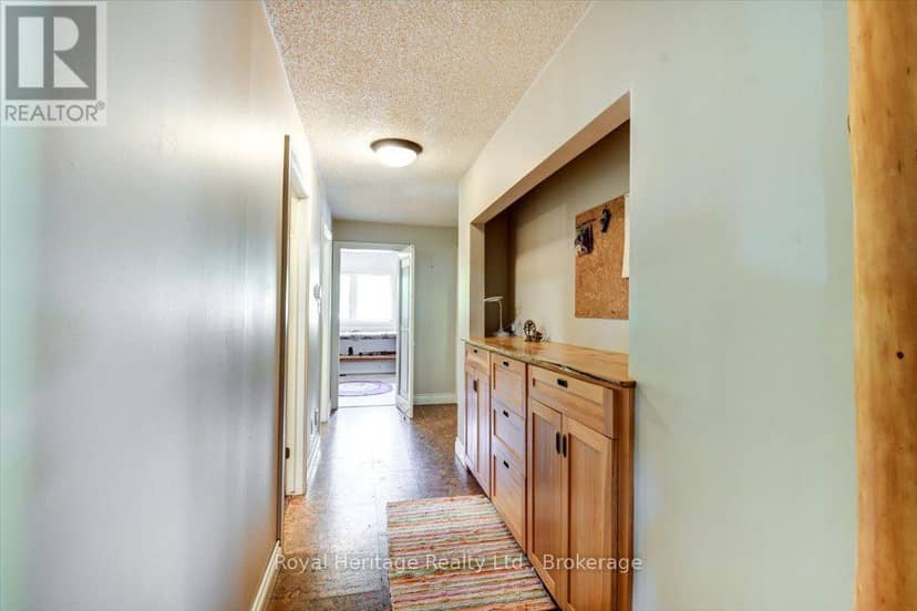 174 Bierworth Road — photo 14 of 40
