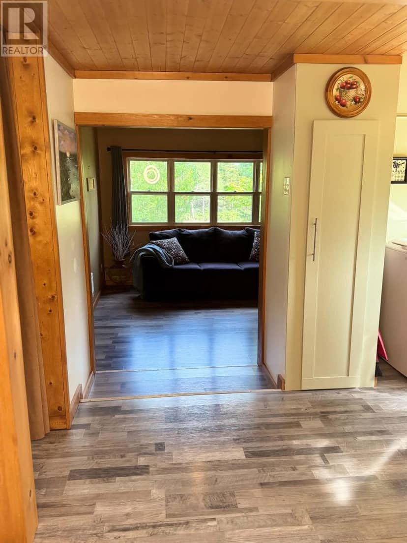 59 Barbour Avenue — photo 25 of 38
