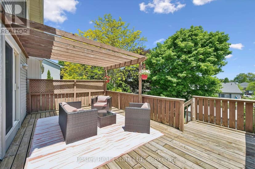 52 Stirling Macgregor Drive — photo 32 of 36
