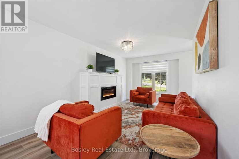 52 Stirling Macgregor Drive — photo 6 of 36