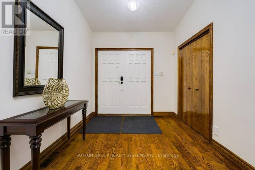 93 Poplar Heights Drive — photo 2 of 40