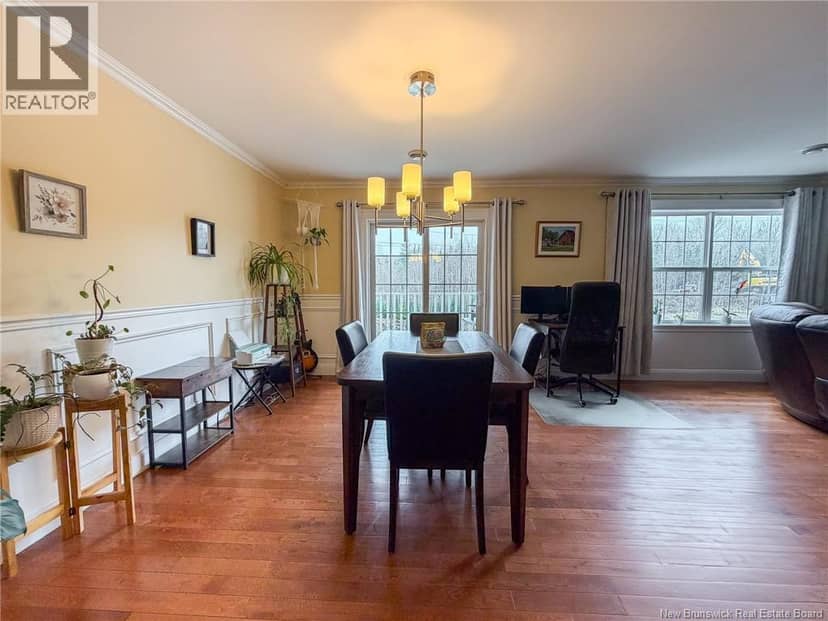 44 Brown Boulevard Unit# 2F — photo 16 of 40