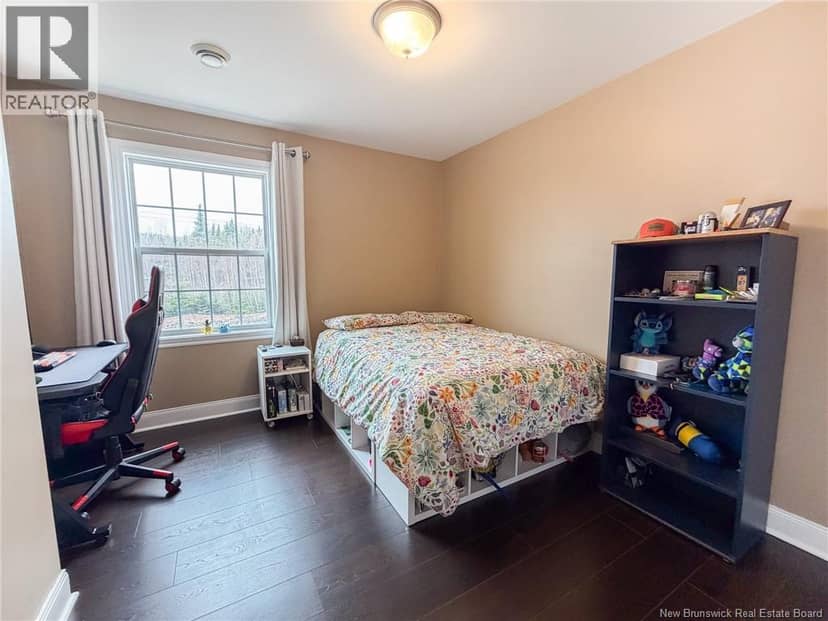 44 Brown Boulevard Unit# 2F — photo 28 of 40