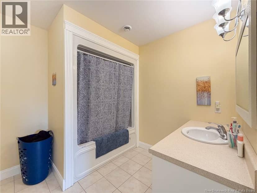 44 Brown Boulevard Unit# 2F — photo 30 of 40