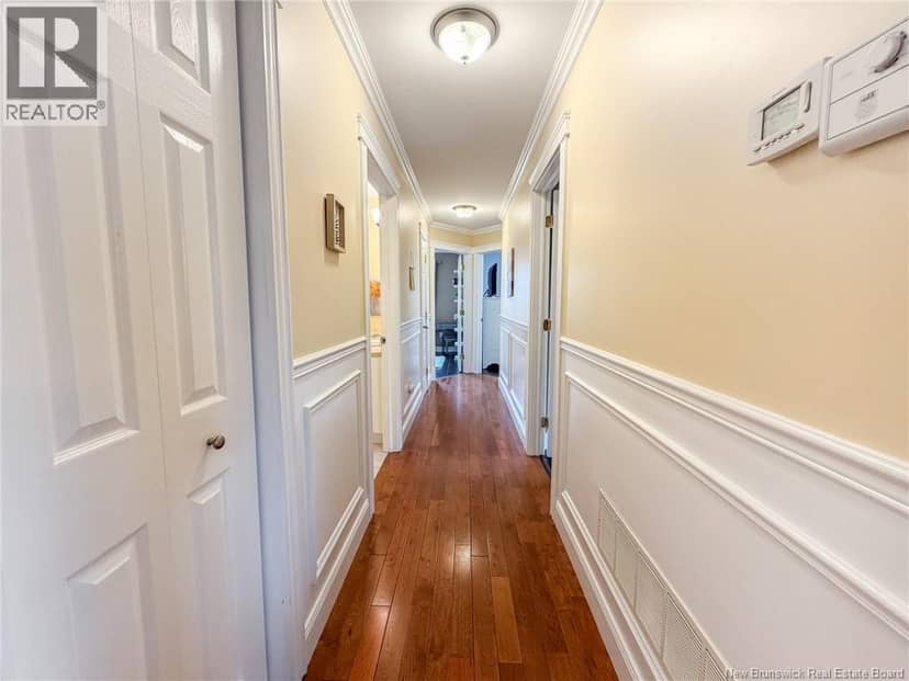 44 Brown Boulevard Unit# 2F — photo 34 of 40