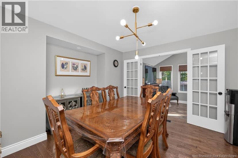 56 Fairway Boulevard — photo 10 of 40