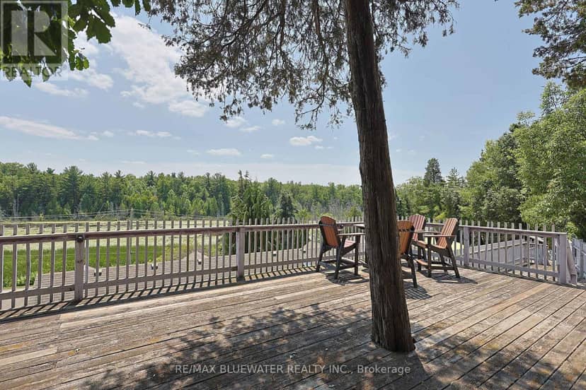 7196 Outer Drive, Lambton Shores, photo 3
