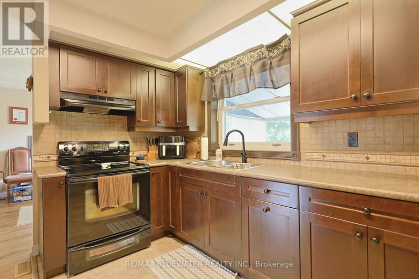 9997 Edward Street — photo 21 of 40