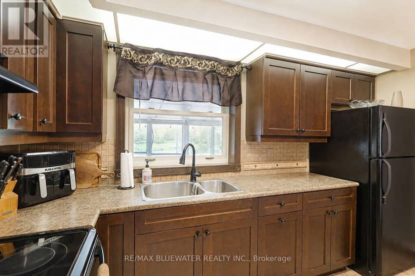 9997 Edward Street — photo 22 of 40