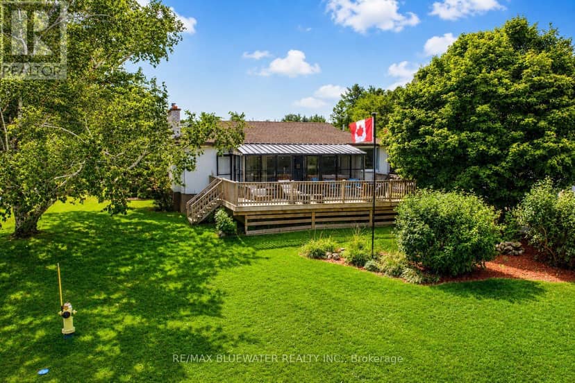 9997 Edward Street, Lambton Shores, photo 3