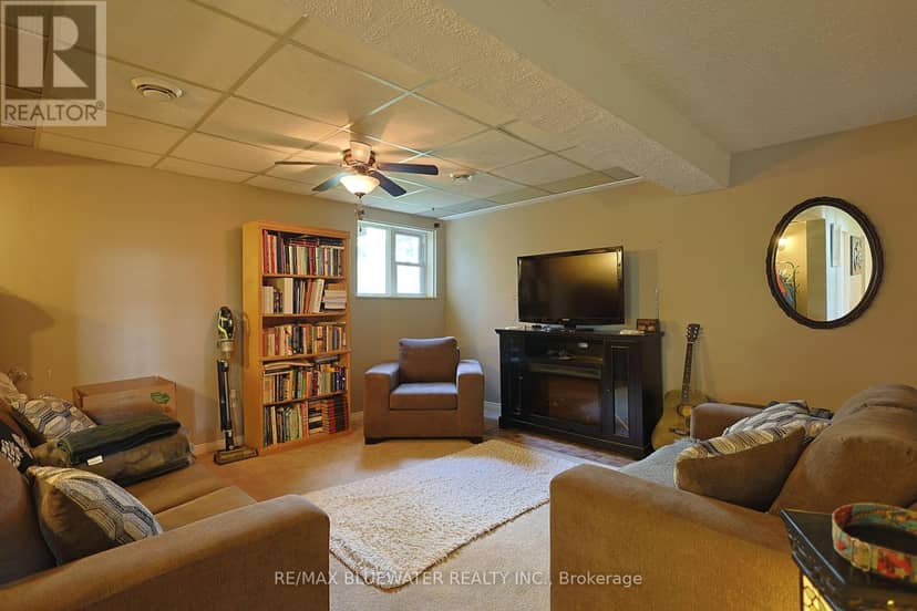 9997 Edward Street — photo 32 of 40