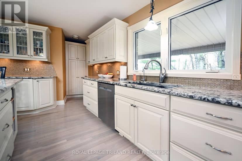 7570 Talbot Trail — photo 9 of 40