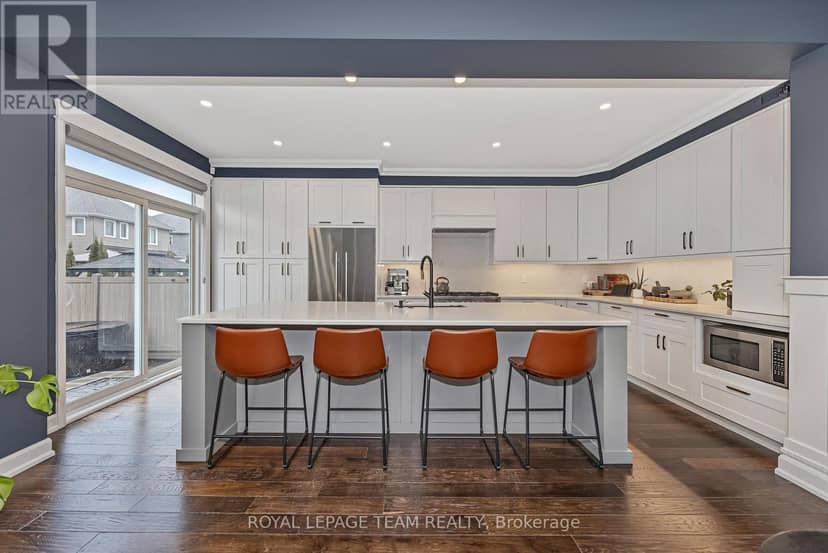 2842 Grand Canal Street — photo 10 of 40