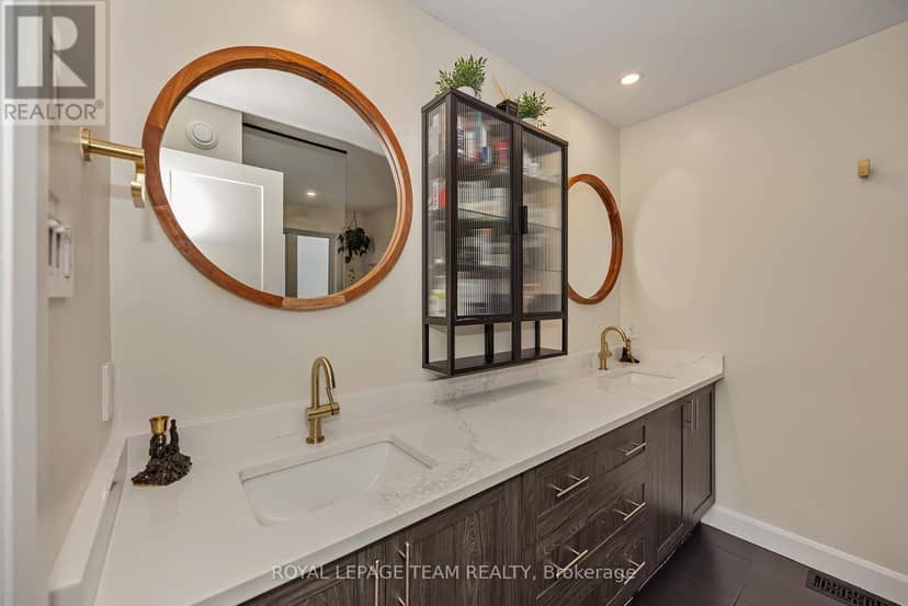 2842 Grand Canal Street — photo 22 of 40