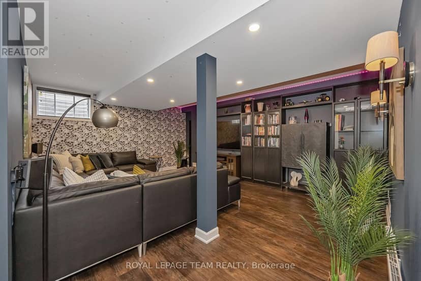 2842 Grand Canal Street — photo 38 of 40