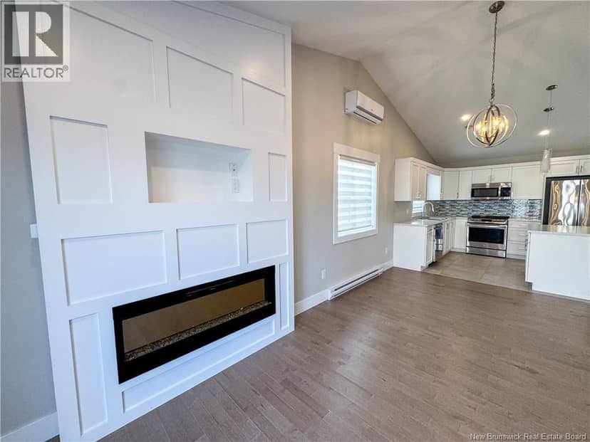 35 Anastasia Crescent — photo 11 of 40
