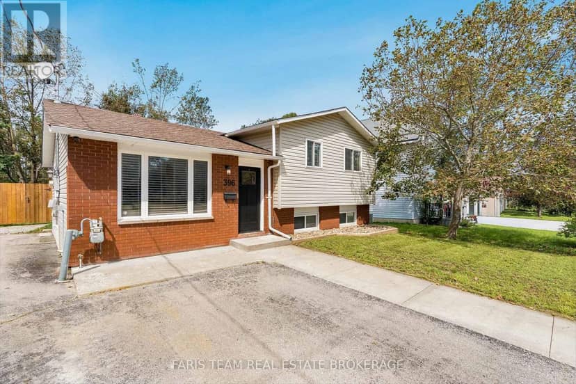 396 Mary Street — photo 2 of 31