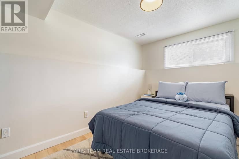 396 Mary Street — photo 21 of 31