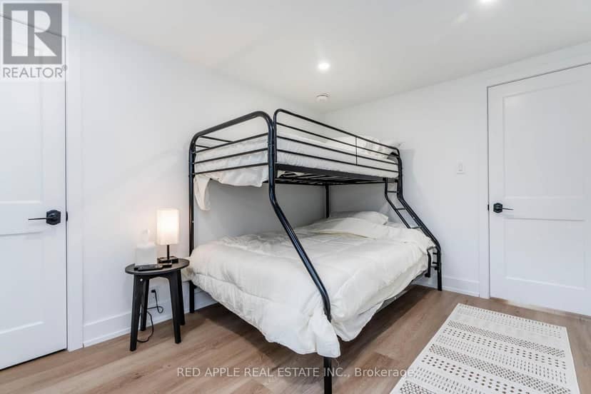 205 Hoyt Avenue — photo 25 of 40