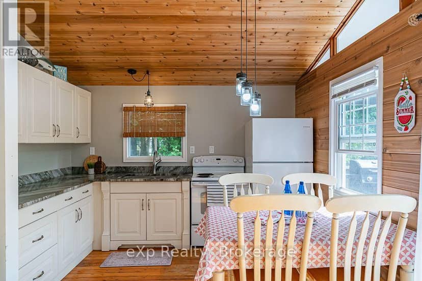 1431 Sunset Drive — photo 16 of 40