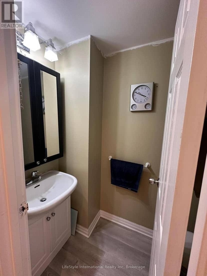 4 - 5982 Dunn Street — photo 31 of 33