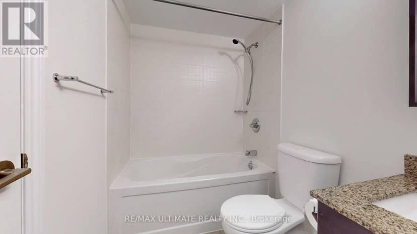 718 - 273 South Park Road — photo 19 of 38