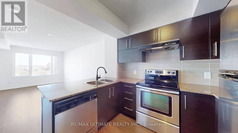 718 - 273 South Park Road — photo 10 of 38