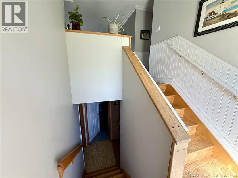 8203 Rue St-Paul — photo 12 of 35