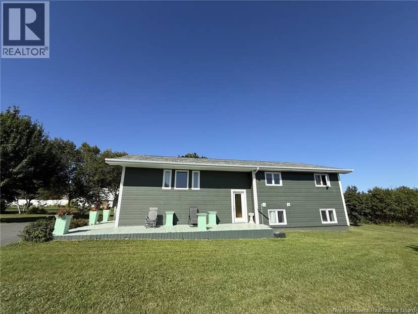 8203 Rue St-Paul, Bas-Caraquet, photo 2