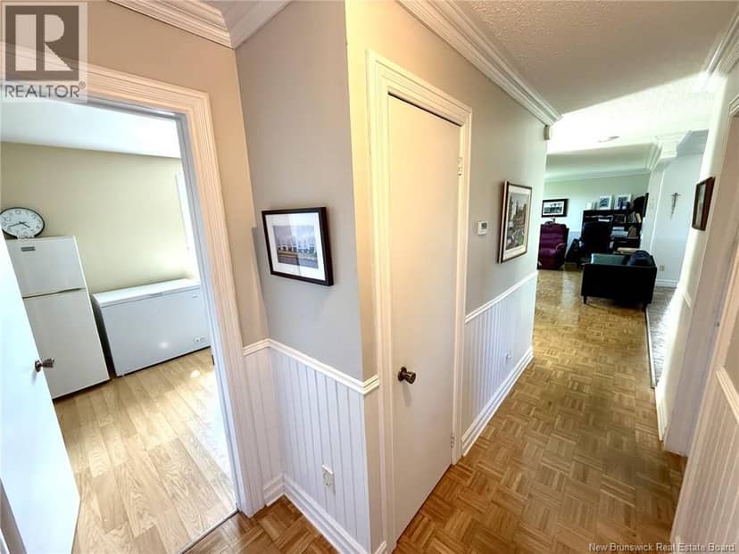 8203 Rue St-Paul — photo 23 of 35