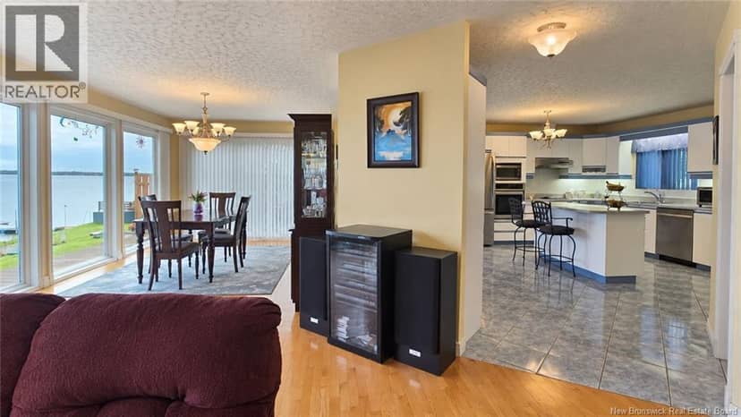 894 rue des Chalets Street — photo 13 of 35