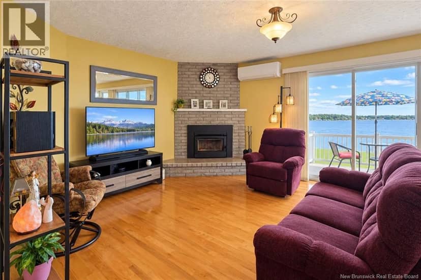 894 rue des Chalets Street — photo 17 of 35