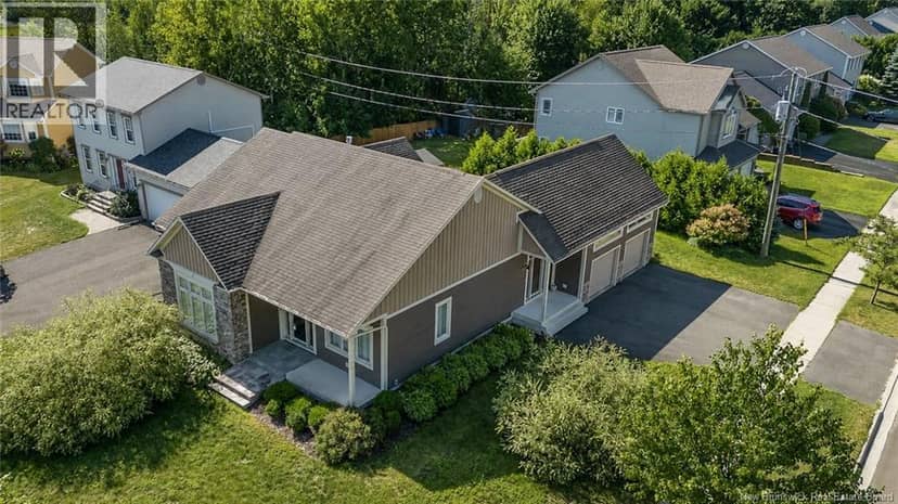 6 McNally Court — photo 2 of 40