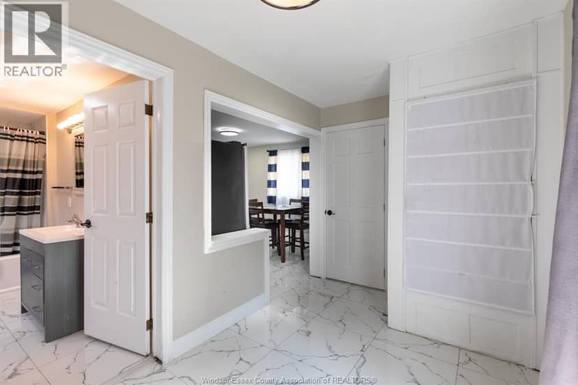 1761 Benjamin AVENUE — photo 14 of 30