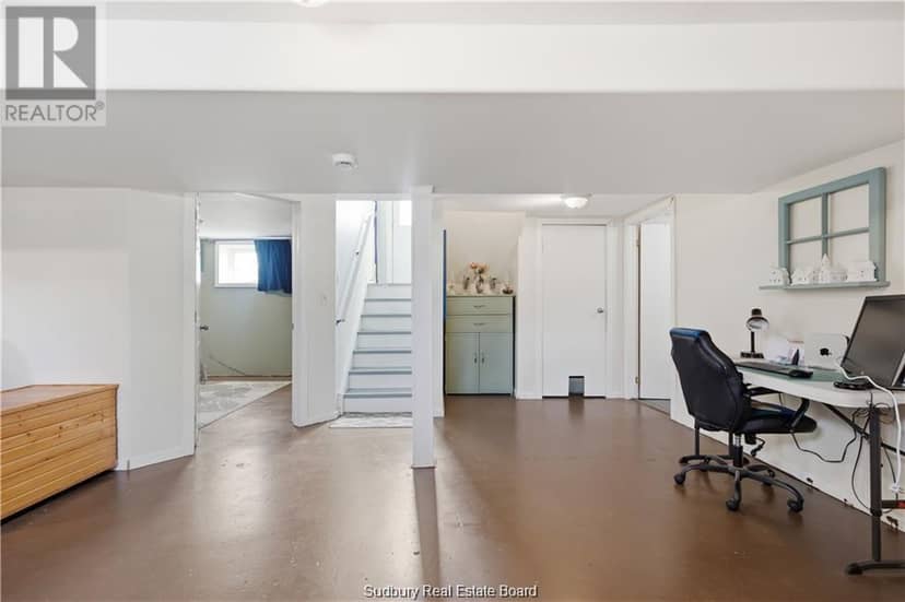 43 Shamess Crescent — photo 24 of 40