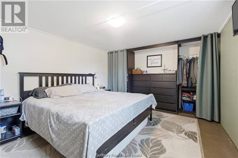 43 Shamess Crescent — photo 29 of 40