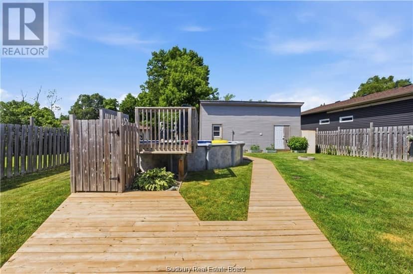 43 Shamess Crescent — photo 33 of 40