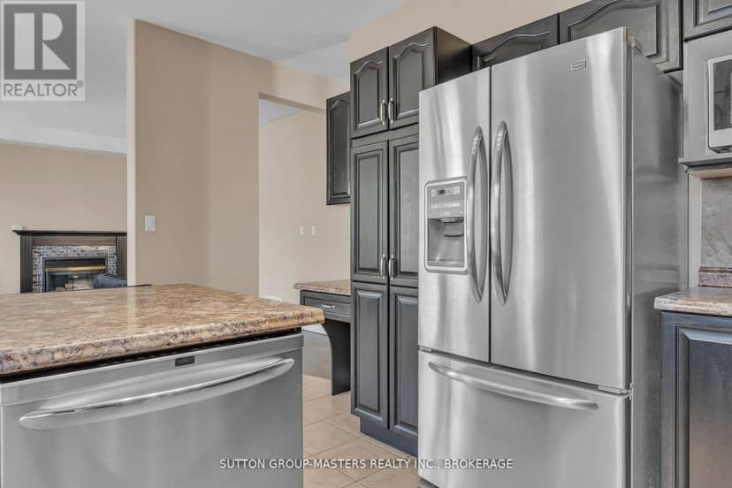 384 Emerald Street — photo 16 of 38