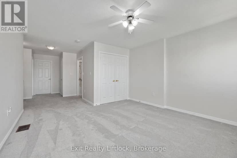 629 Tully Crescent — photo 23 of 40
