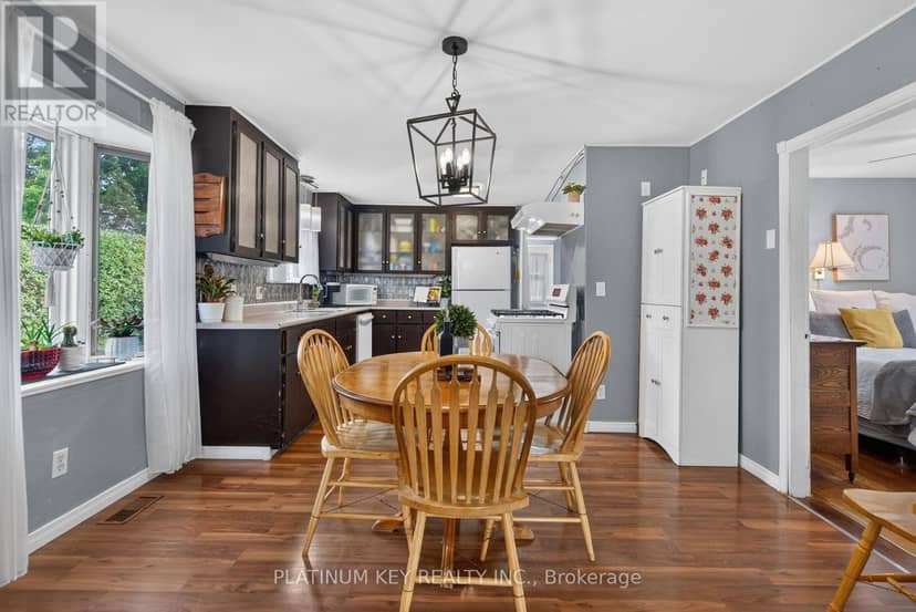 422 Metcalfe Street W, Strathroy-Caradoc, photo 8