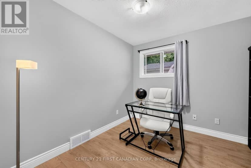 23 Brunswick Avenue — photo 15 of 40