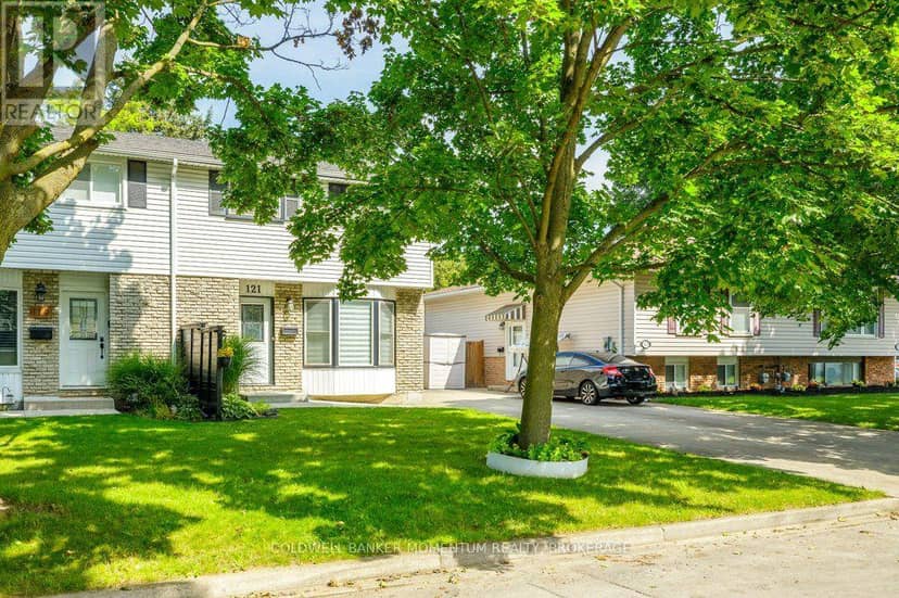 121 Dorothy Street — photo 5 of 37