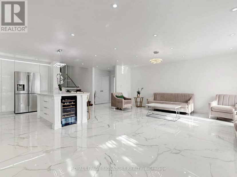 31 Tollerton Avenue, Toronto, photo 6